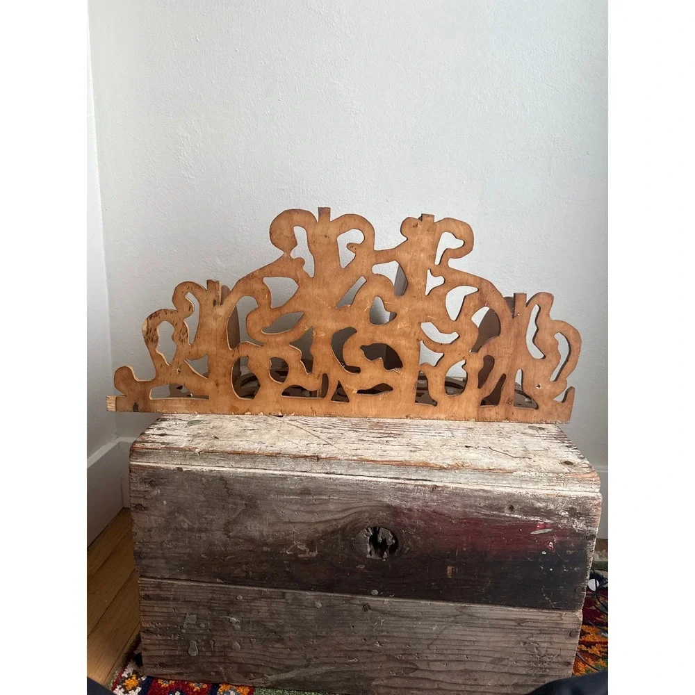 Vintage Handmade Wooden Corner Shelf Fretwork Scrollwork Wall Hanging 4 Tier